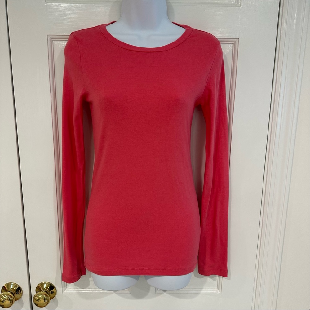 J. Crew women’s bright pink 100% cotton long sleeve crew neck t-shirt size small